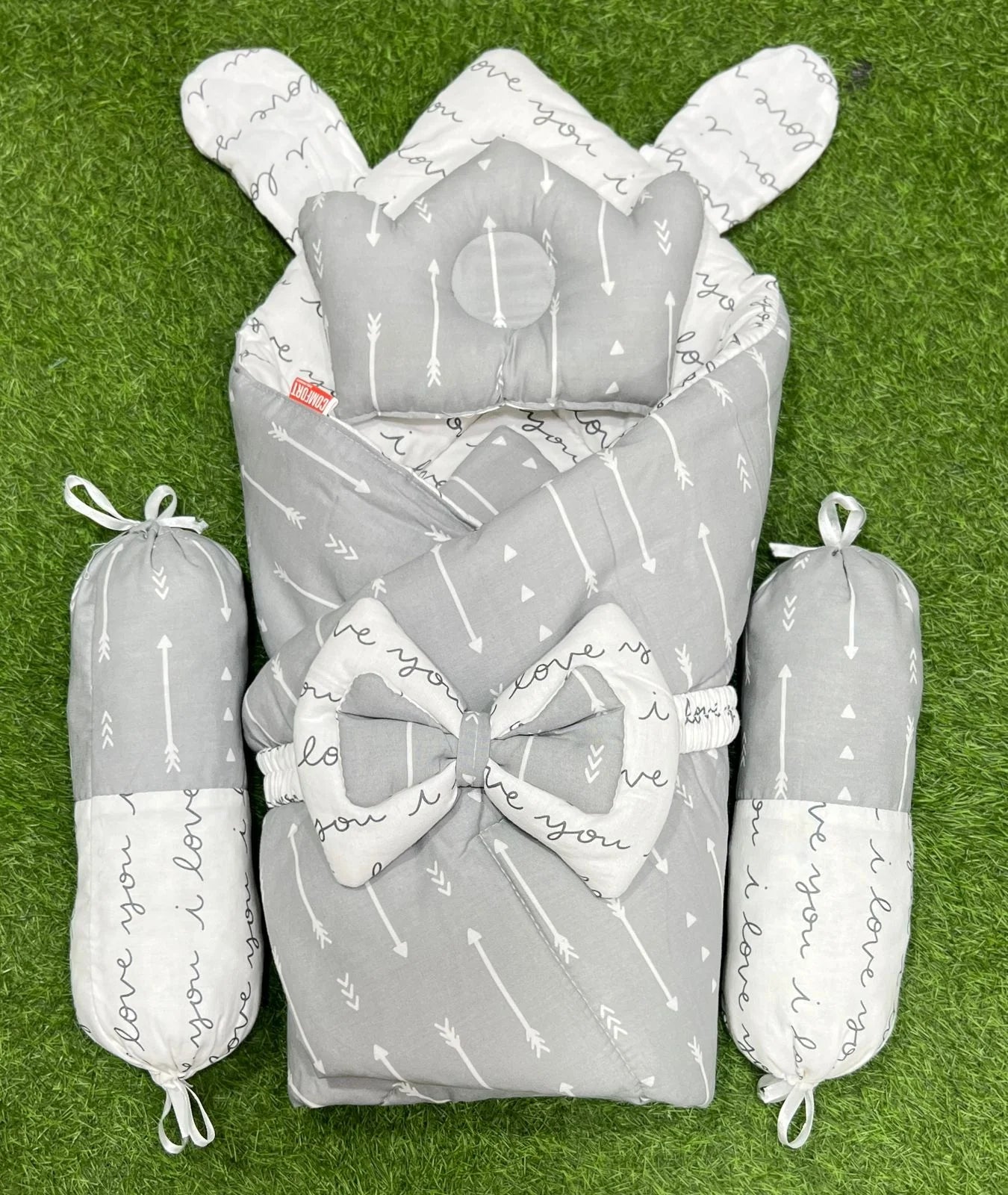 5-Piece 2-in-1 Grey Baby Carry Nest with Comforter Set