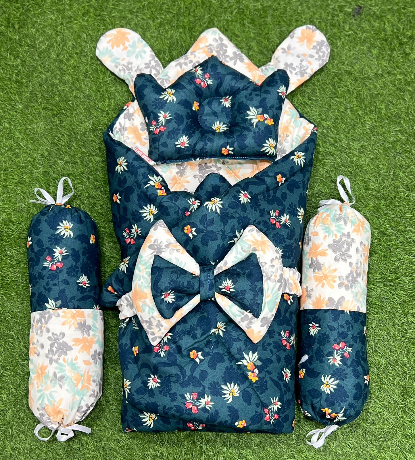 5-Piece 2-in-1 Green Floral Baby Carry Nest with Comforter Set