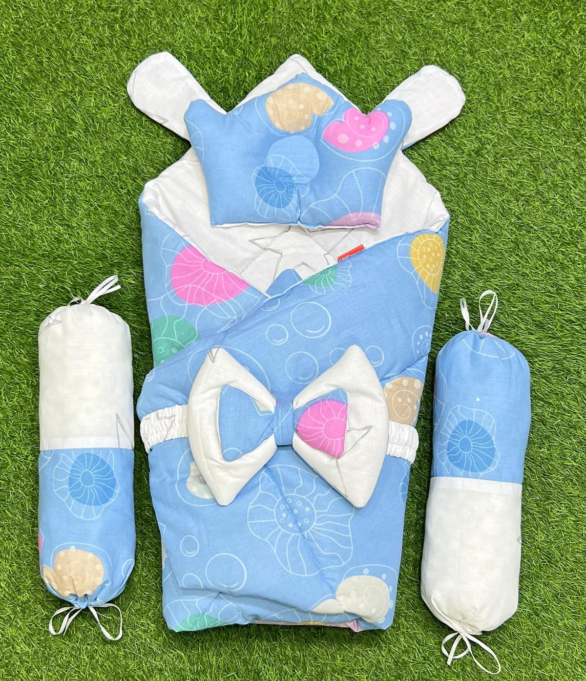 5-Piece 2-in-1 Blue & White Baby Carry Nest with Comforter Set