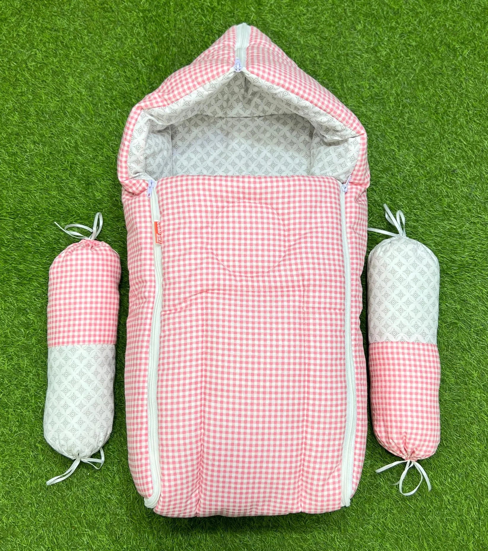 3-Piece 2-in-1 Pink Check Hooded Baby Travel Carry Nest Bundle