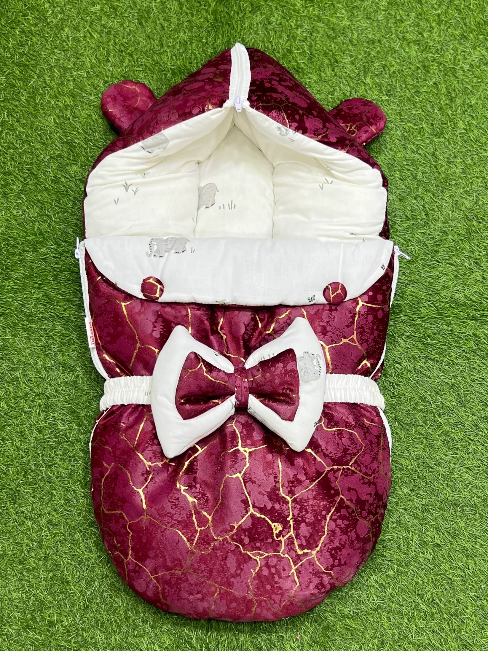 Luxury Bear Style Velvet Hooded Baby Carry Nest